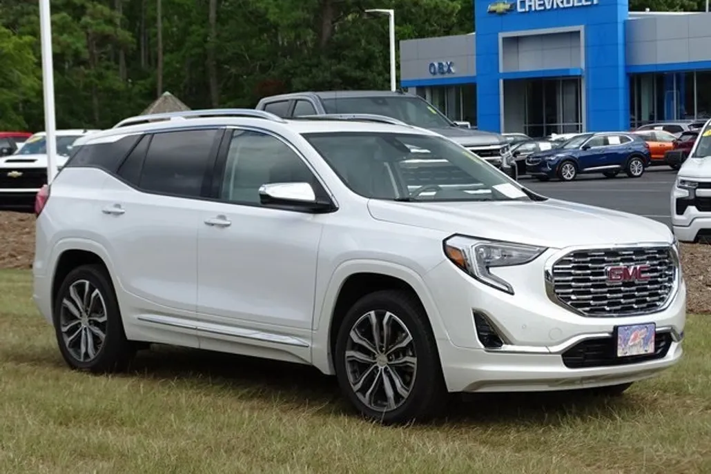 2020 Gmc Terrain Denali photo 1