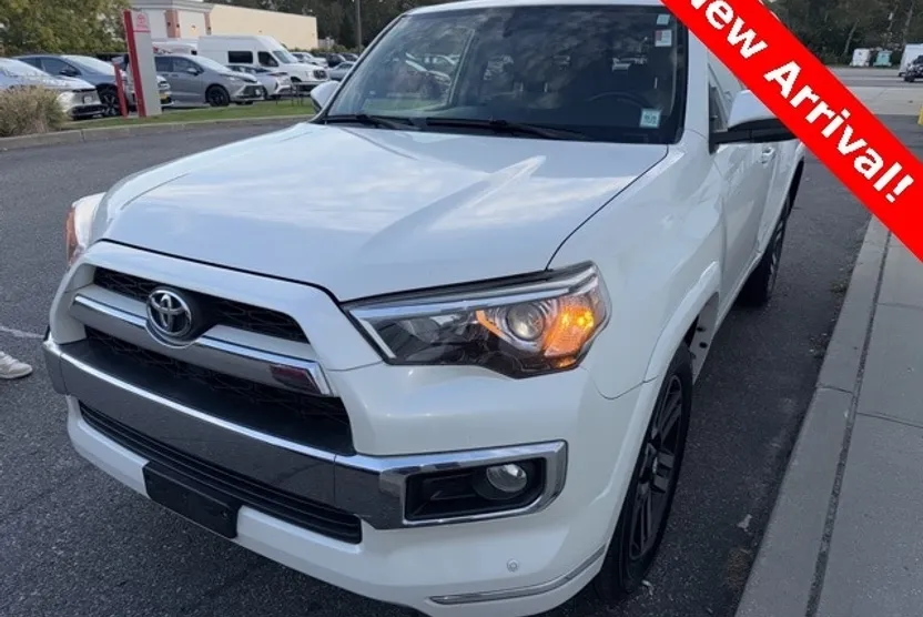 2018 Toyota 4Runner Limited photo 1
