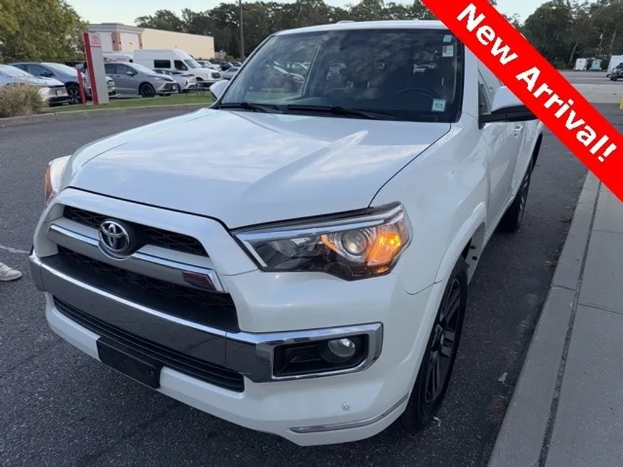 2018 Toyota 4Runner Limited photo 1