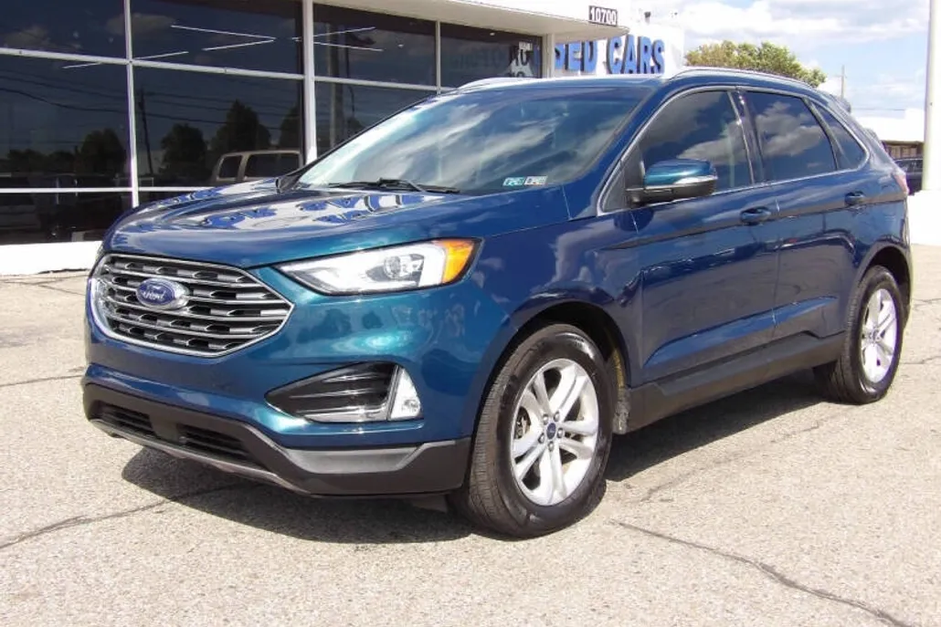 2020 Ford Edge SEL photo 1