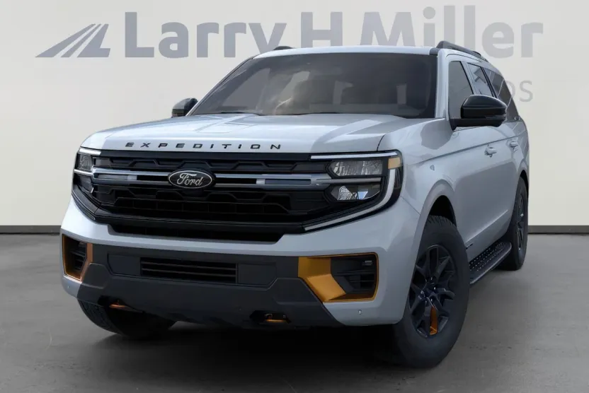 2025 Ford Expedition photo 1