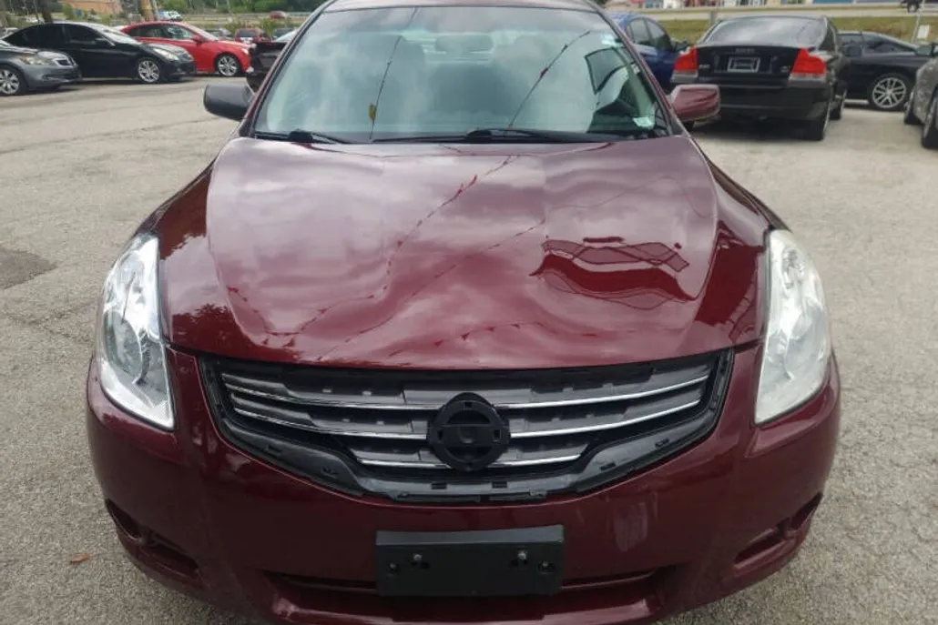 2011 Nissan Altima 2.5 S photo 1