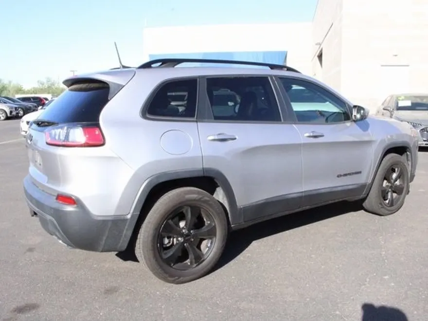 2019 Jeep Cherokee Altitude photo 1