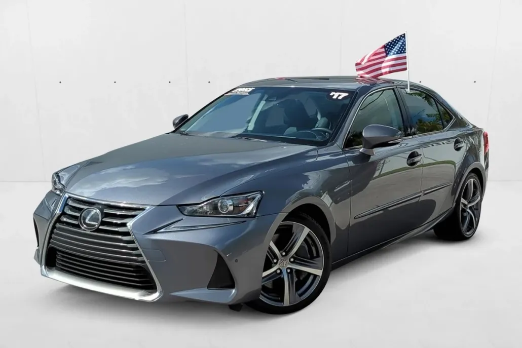 2018 Lexus IS 300 photo 1