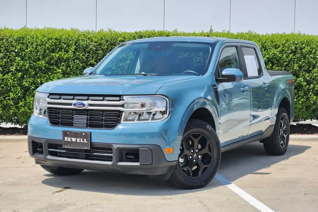 2022 Ford Maverick Lariat photo 1