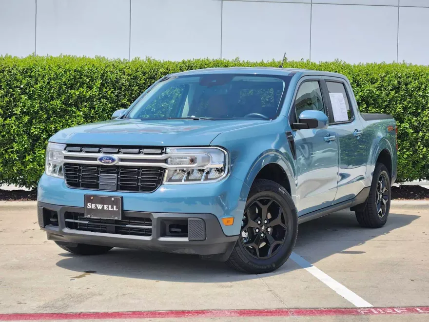 2022 Ford Maverick Lariat photo 1