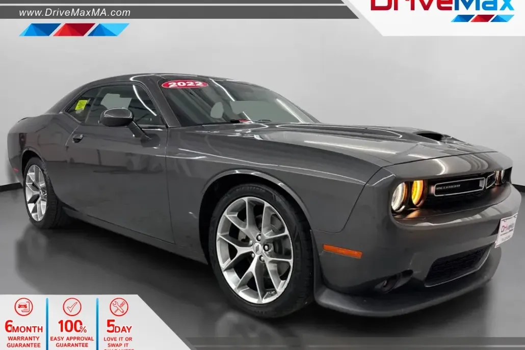 2022 Dodge Challenger GT photo 1