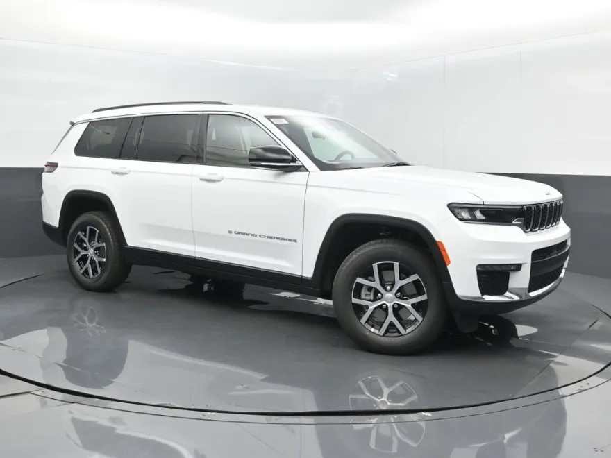 2025 Jeep Grand Cherokee Limited photo 1