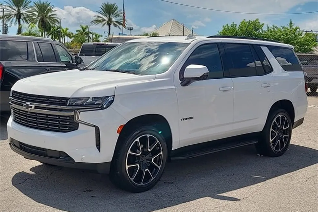 2022 Chevrolet Tahoe RST photo 1