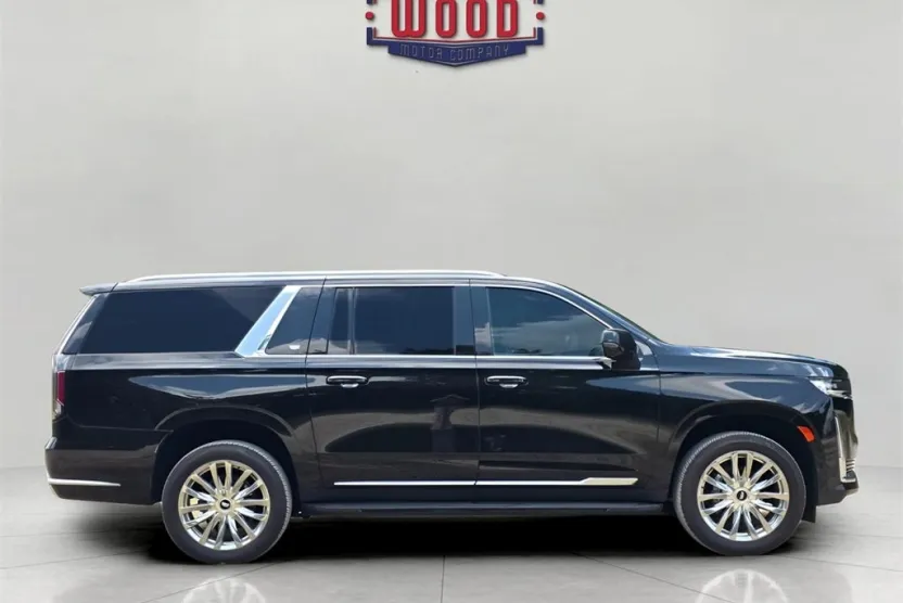 2024 Cadillac Escalade ESV Premium Luxury photo 1
