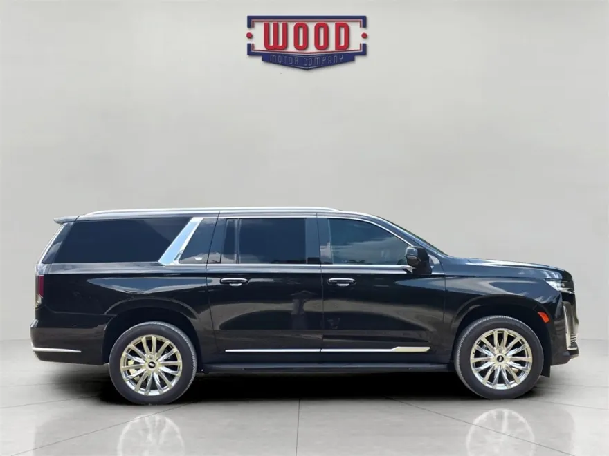 2024 Cadillac Escalade ESV Premium Luxury photo 1