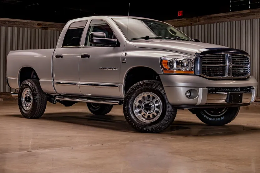 2006 Dodge Ram Laramie photo 1