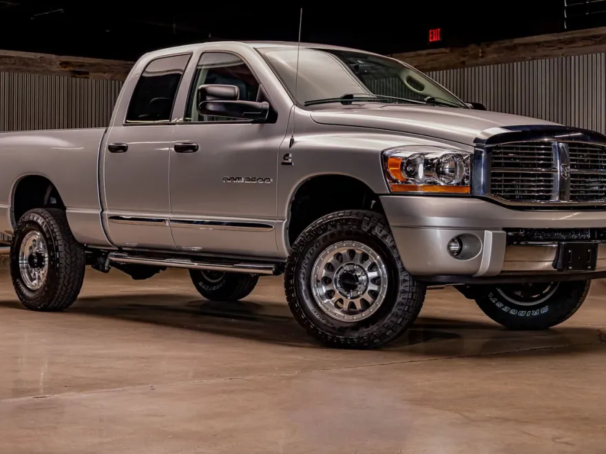 2006 Dodge Ram Laramie photo 1