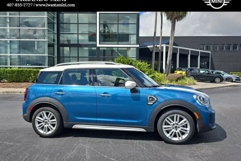 2023 Mini Countryman S photo 1