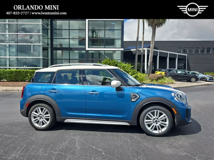 2023 Mini Countryman S photo 1