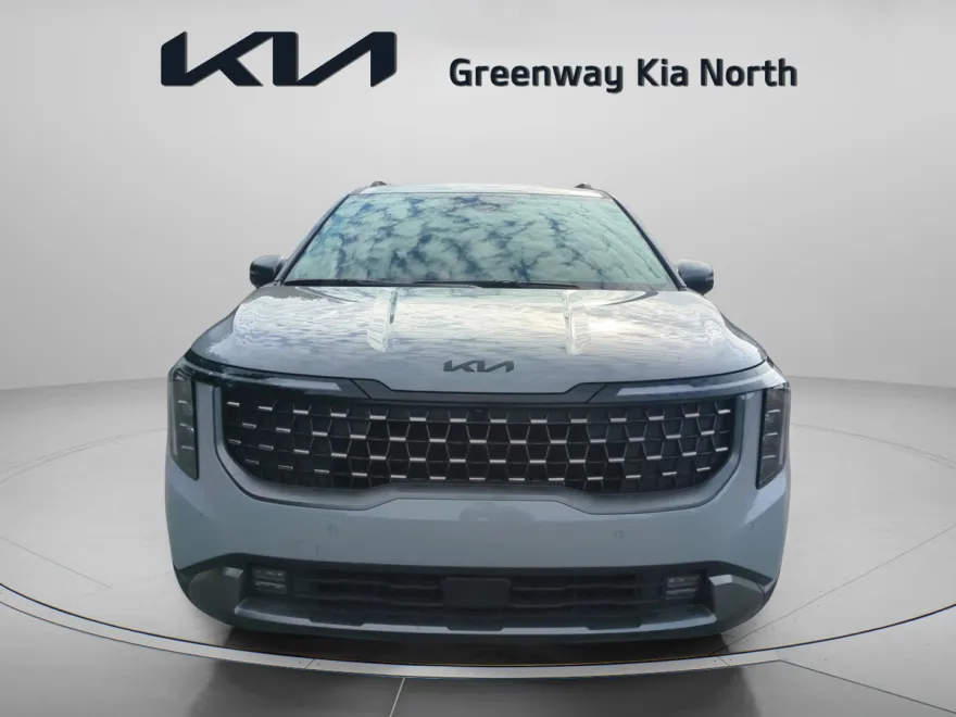 2026 Kia Carnival SX photo 1