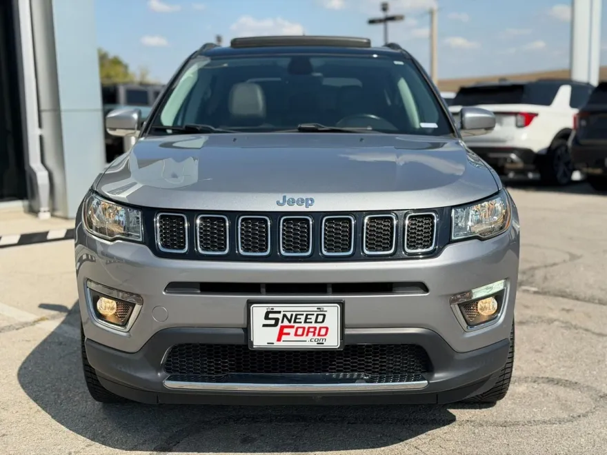 2018 Jeep Compass Limited photo 1