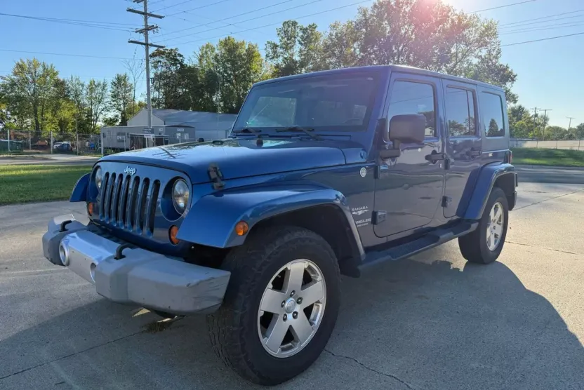 2010 Jeep Wrangler Unlimited Sahara Sport photo 1