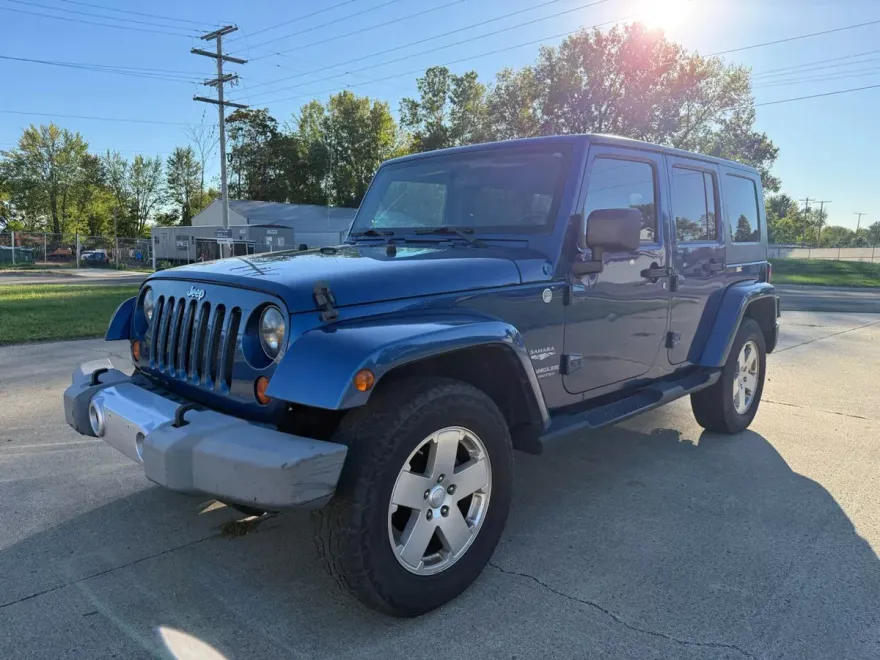 2010 Jeep Wrangler Unlimited Sahara Sport photo 1