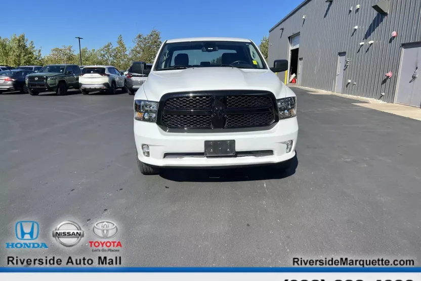 2023 Ram 1500 Classic Express photo 1
