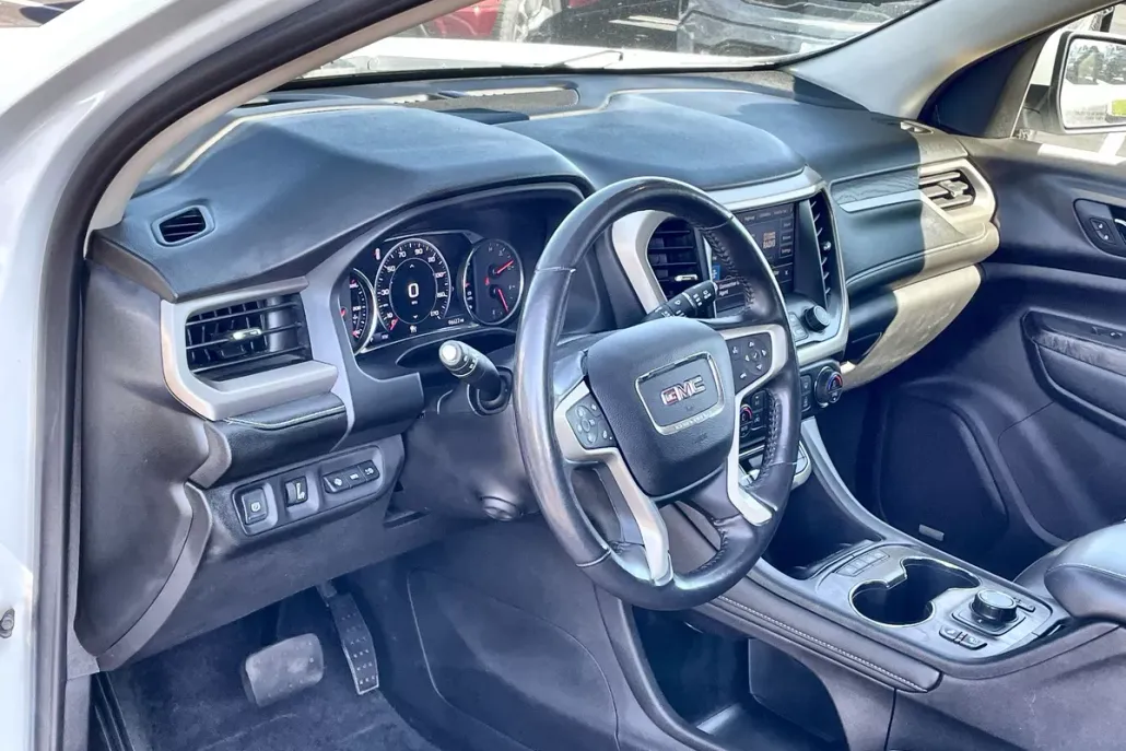 2022 Gmc Acadia Denali photo 1