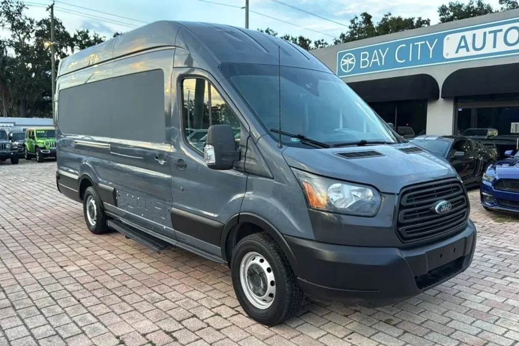 2019 Ford Transit Van photo 1
