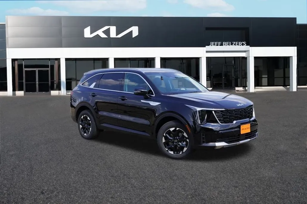 2025 Kia Sorento S photo 1