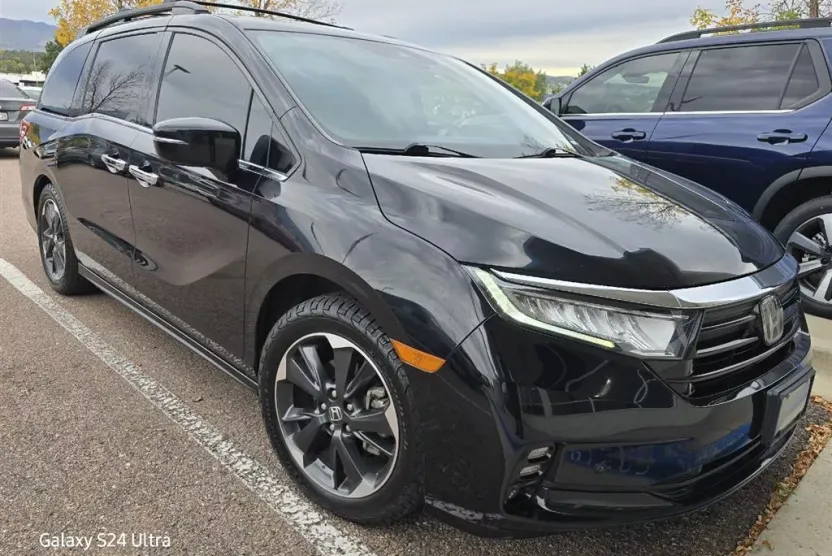 2022 Honda Odyssey Elite photo 1