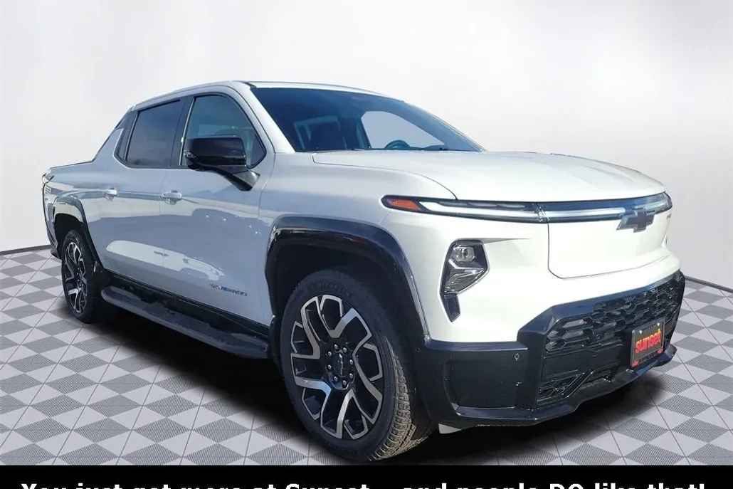 2024 Chevrolet Silverado EV RST photo 1