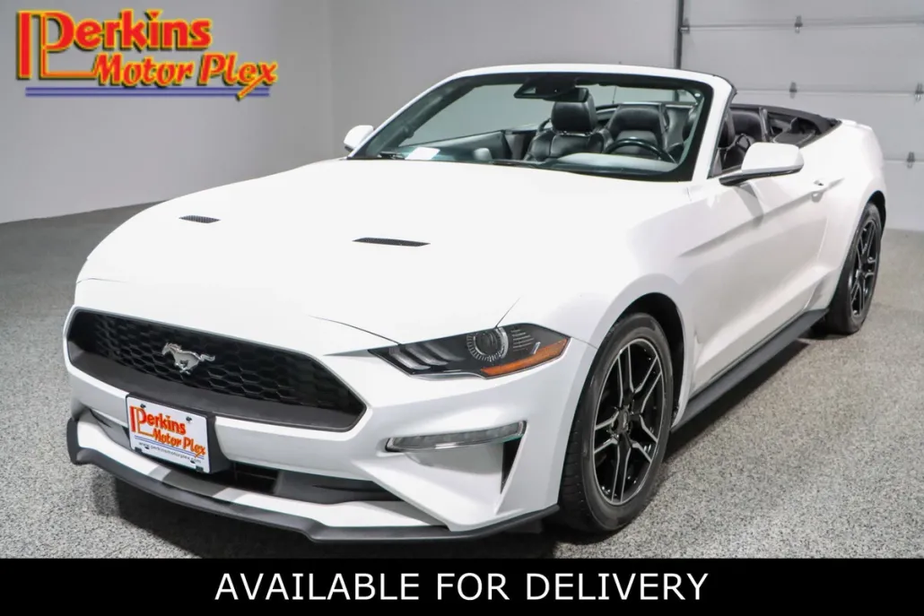 2023 Ford Mustang EcoBoost Premium photo 1