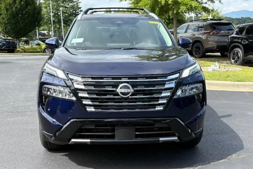 2026 Nissan Rogue Platinum photo 1