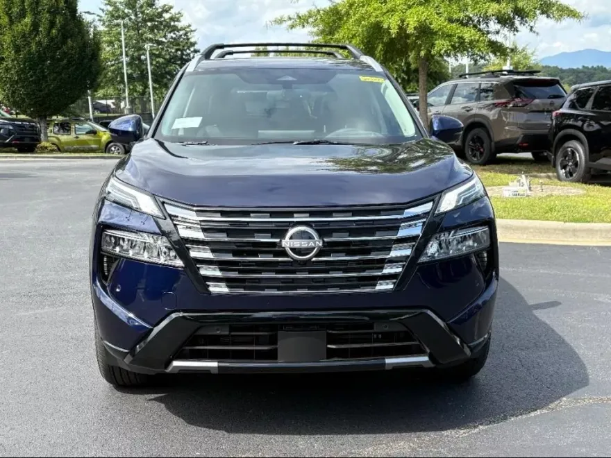 2026 Nissan Rogue Platinum photo 1