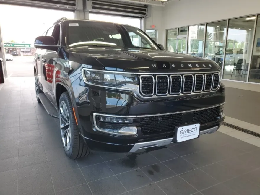 2025 Jeep Wagoneer L Series II photo 1