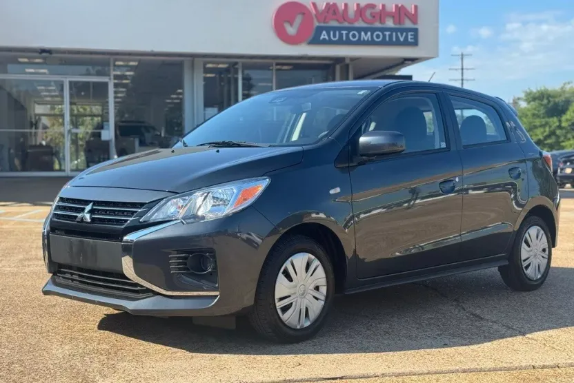 2024 Mitsubishi Mirage ES photo 1