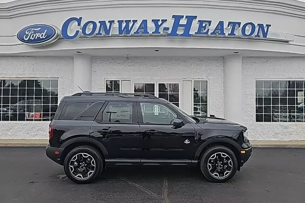 2025 Ford Bronco Sport Outer Banks photo 1