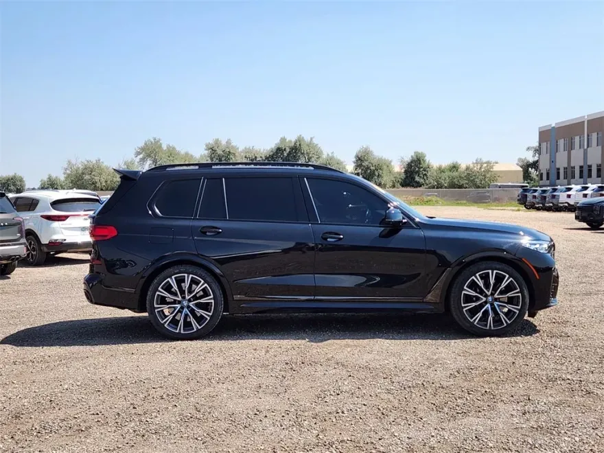 2021 Bmw X7 M50i photo 1