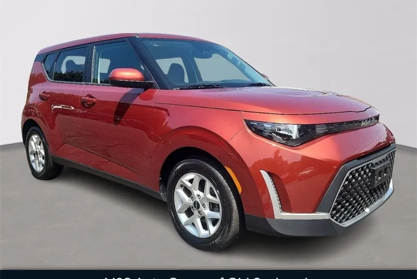 2024 Kia Soul S photo 1