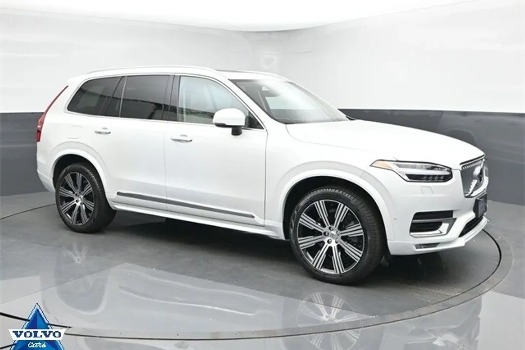 2022 Volvo XC90 T6 Inscription photo 1