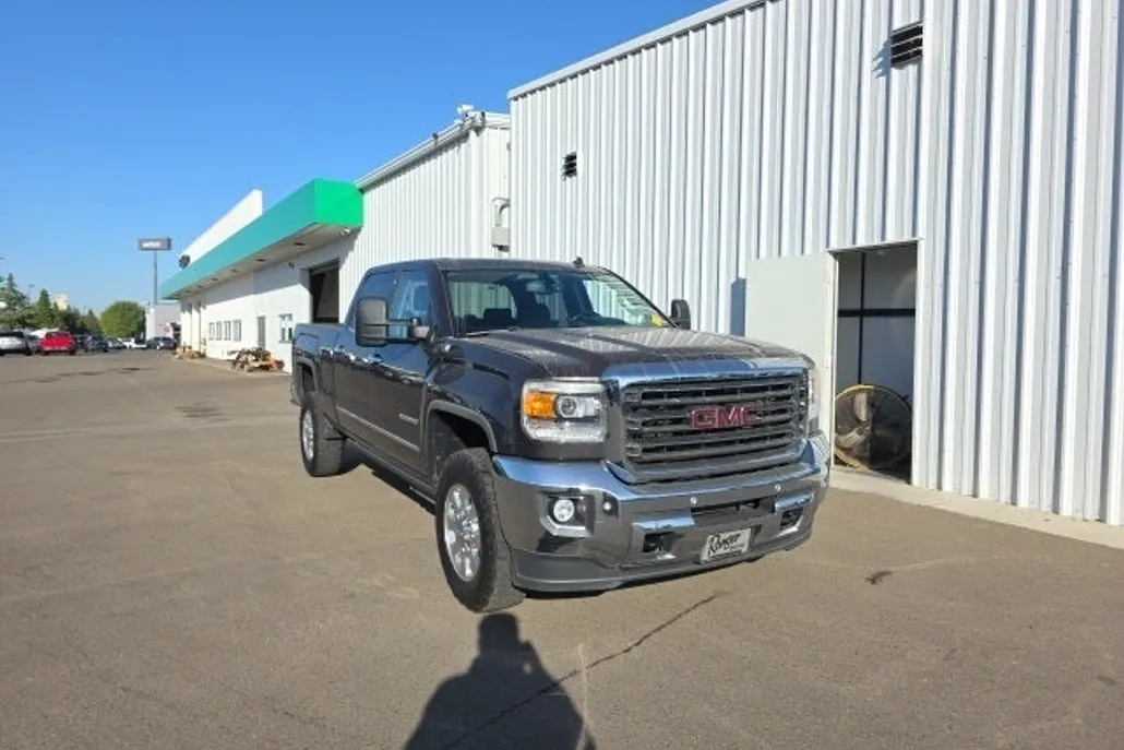 2015 Gmc Sierra SLT photo 1
