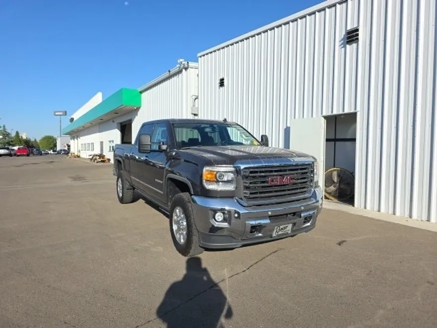 2015 Gmc Sierra SLT photo 1