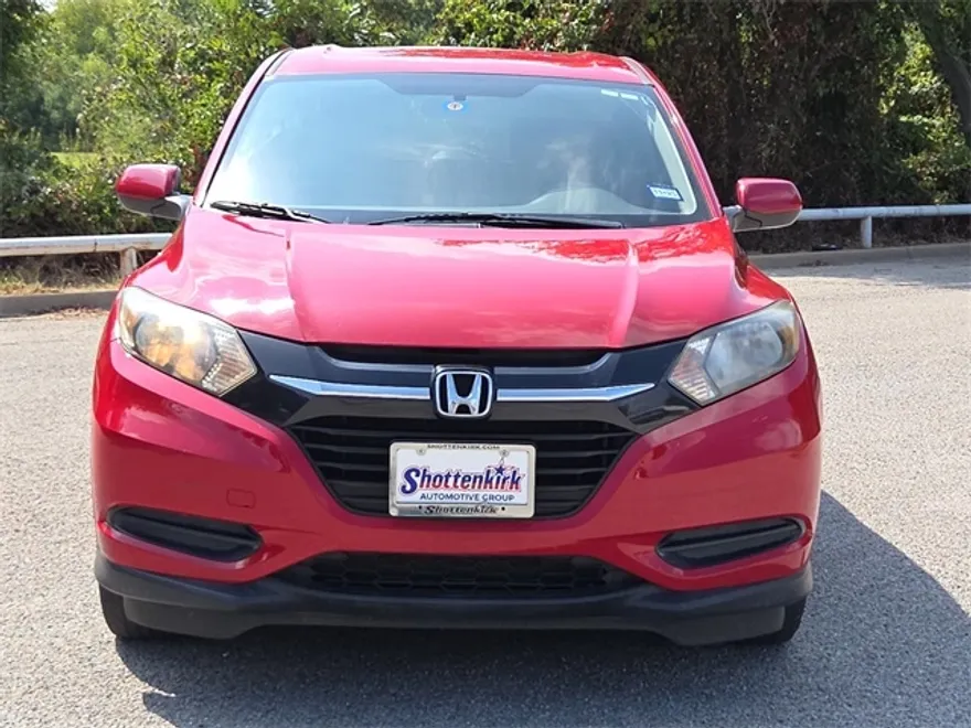 2018 Honda HR-V LX photo 1