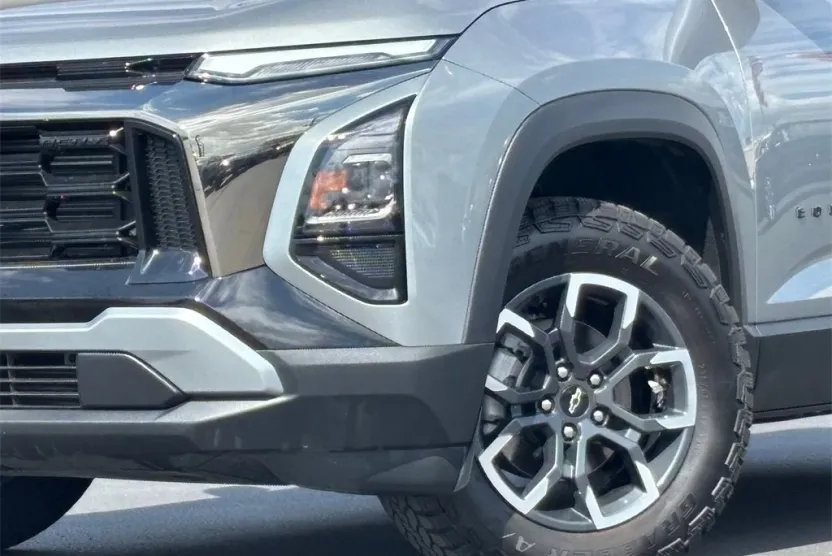 2025 Chevrolet Equinox ACTIV photo 1