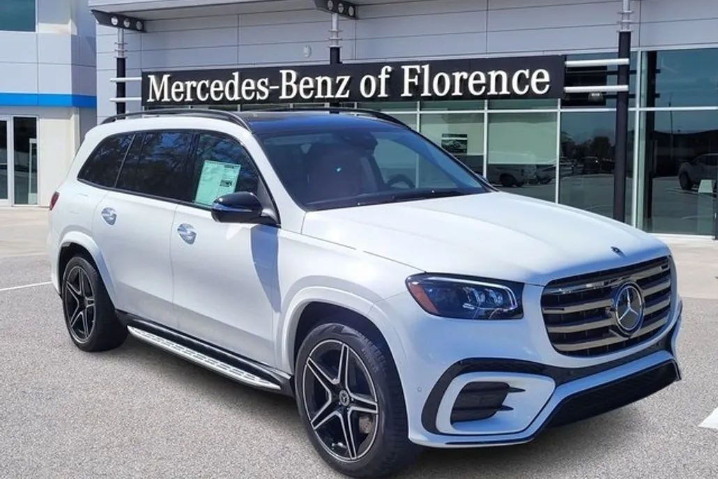 2025 Mercedes Benz GLS 450 4MATIC photo 1