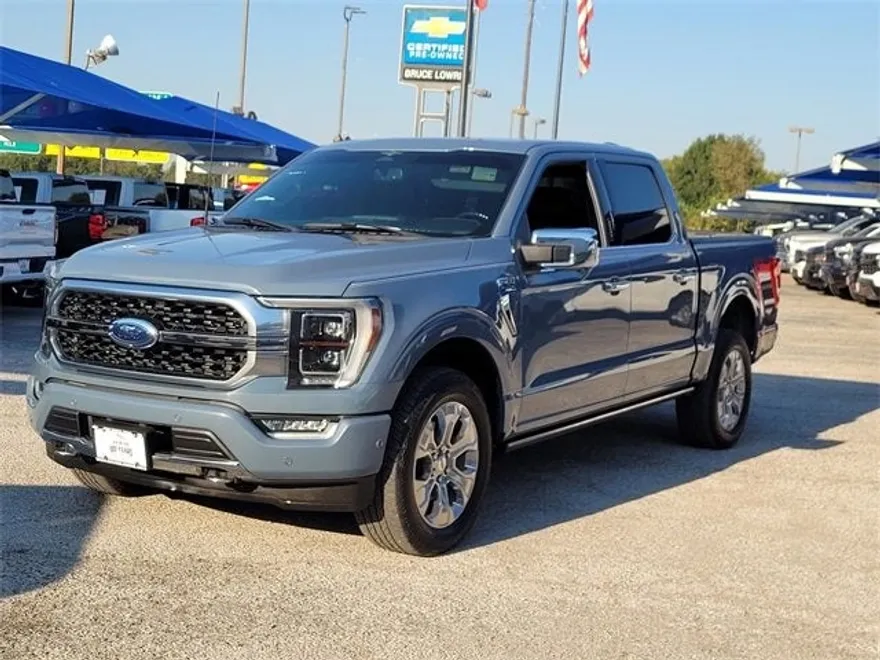 2023 Ford F-150 Platinum photo 1