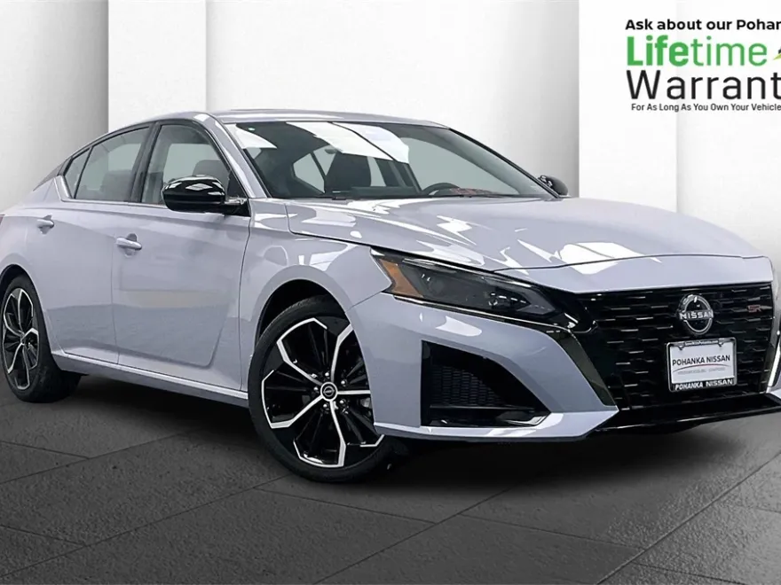 2025 Nissan Altima 2.5 SR photo 1
