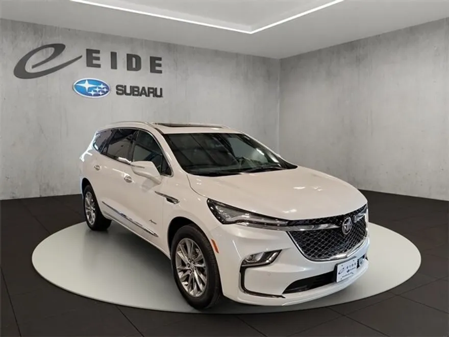 2024 Buick Enclave Avenir photo 1
