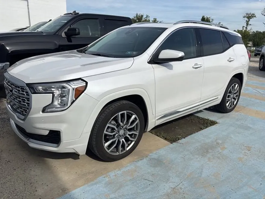 2022 Gmc Terrain Denali photo 1