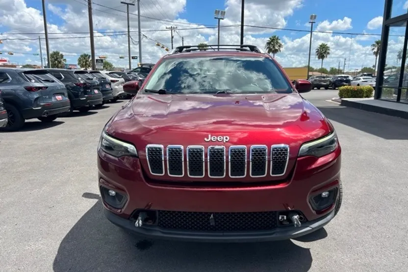 2019 Jeep Cherokee Latitude photo 1