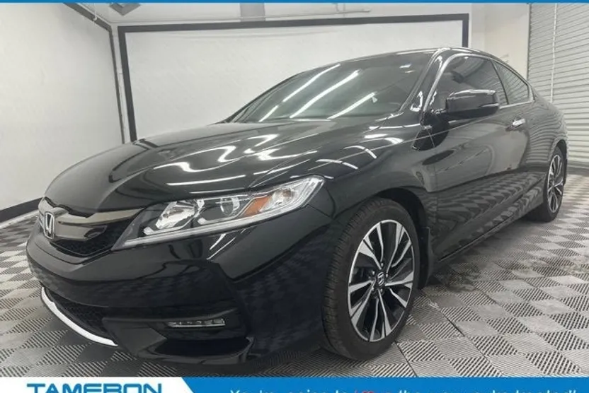 2017 Honda Accord EX-L photo 1