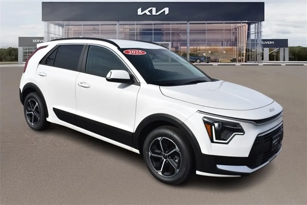 2025 Kia Niro EX photo 1